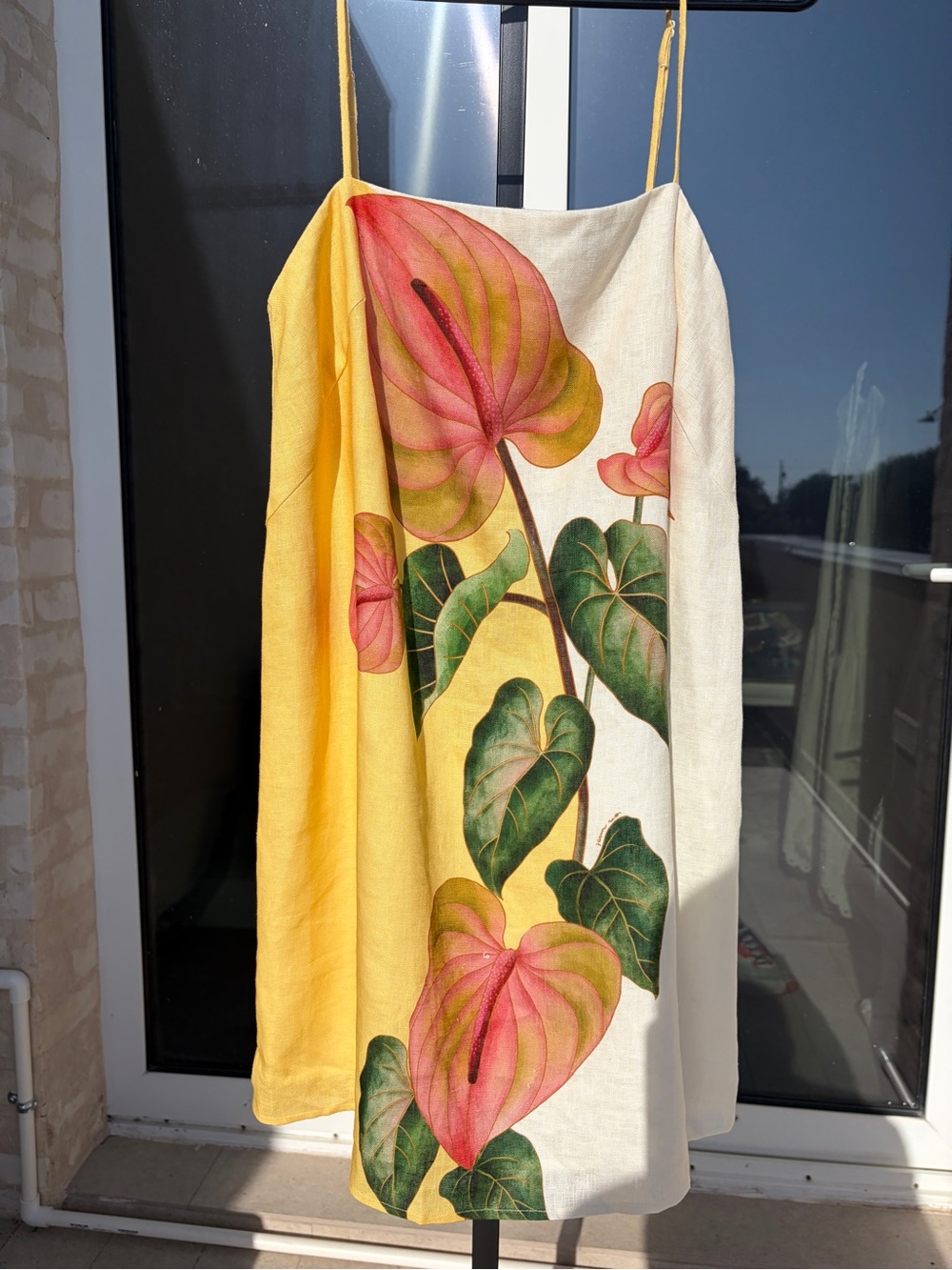 Farm Rio: Anthurium 100% Linen
Mini Dress - Picture 10 of 10